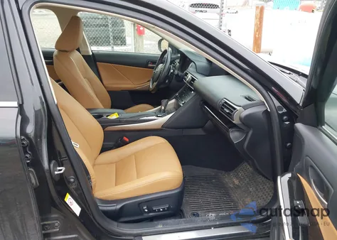 2017 Lexus Is 300 z USA, uszkodzony, nr VIN JTHCM1D24H5017478